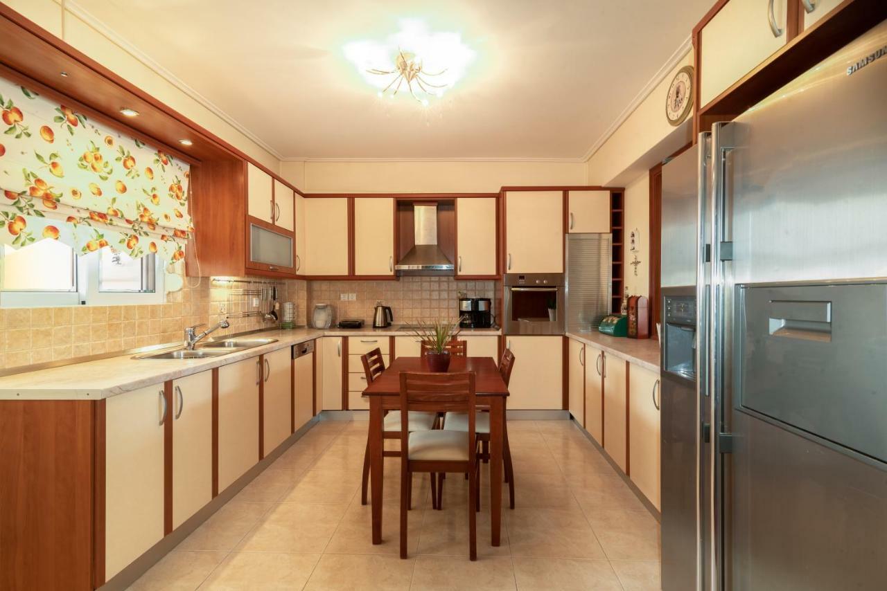 Penthouse 5 Min From Airport And Sea Apartment Markopoulo Mesogaias Luaran gambar